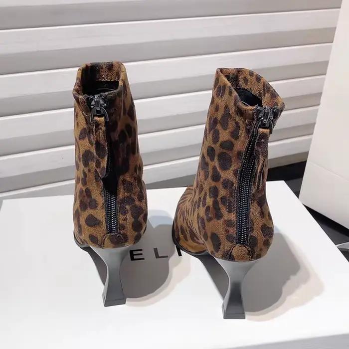 Léopard femmes bottes Sexy bout pointu chaussures talons hauts Chelsea bottes 2025 hiver mode pompes daim bottes courtes Mujer Zapatos