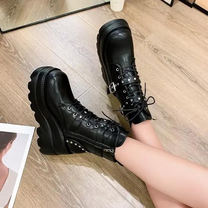 Bottines Chelsea à plateforme gothique pour femmes, chaussures de moto à semelles épaisses Rock Emo Grunge, grandes tailles, bottes modernes pour femmes style de rue hiver