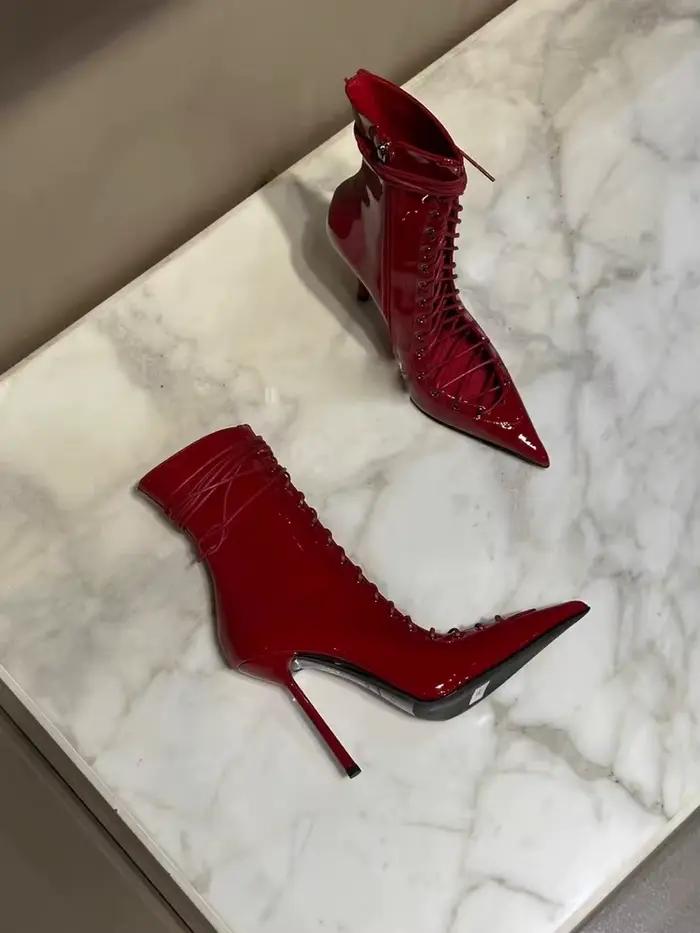Bottines élégantes en cuir verni rouge bout pointu talons fins bottes mi-mollet pour femmes style moderne printemps automne occasions spéciales