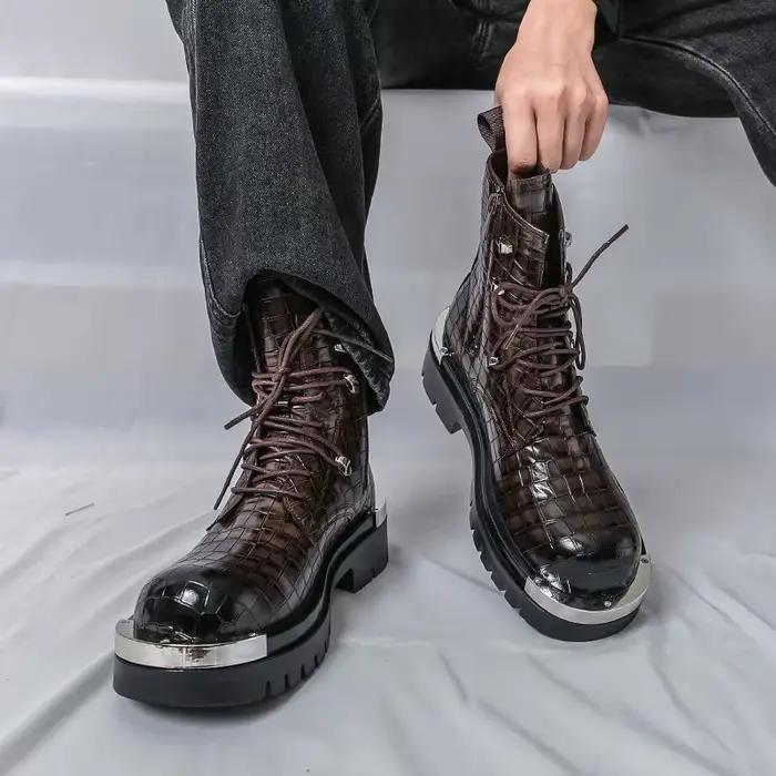 Bottines en cuir à plateforme pour hommes, chaussures de moto, semelles montantes en caoutchouc, à lacets, Punk, à la mode, décoration en métal