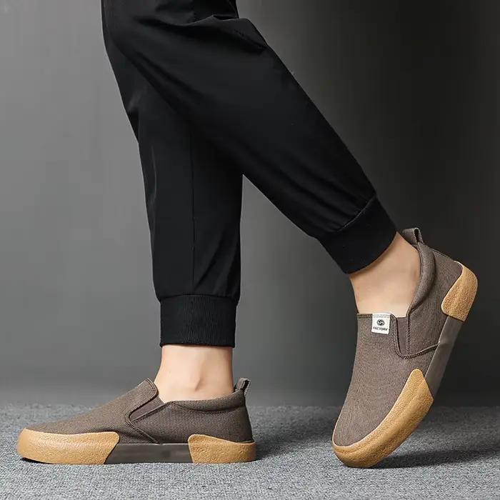 Chaussures en toile pour hommes décontractées style coréen color block respirantes et confortables pour hommes occassions printanières et automnales