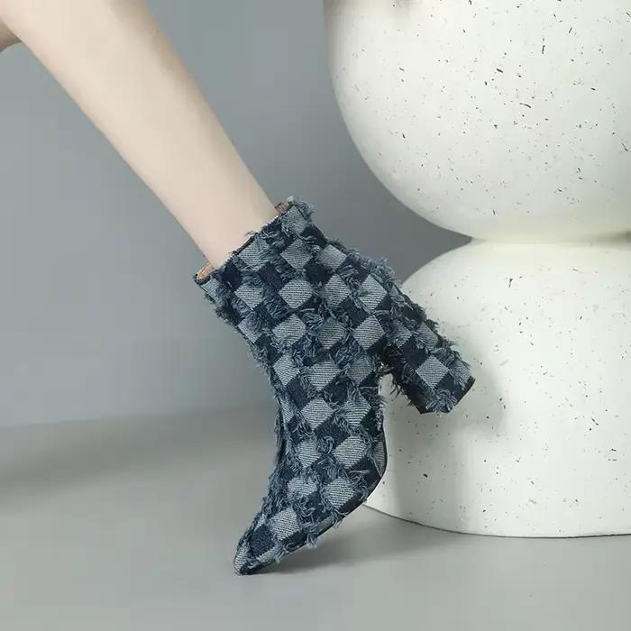 Bottines femmes luxe Denim jean bleu noir damier bout pointu bloc talons hauts hiver chaud avec franges Goth bottes courtes