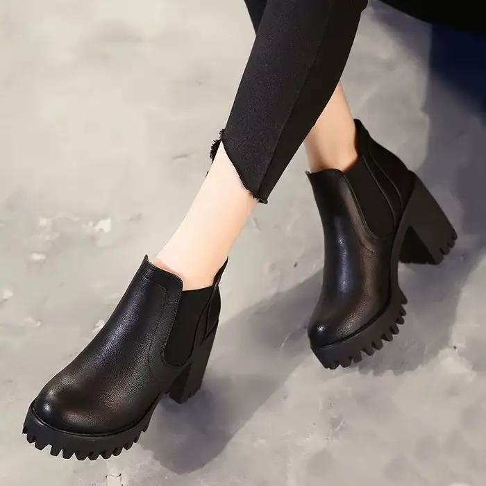Nouveau chez les femmes bottes confortables et élégantes en cuir véritable chaussures de fourrure chaude femme hiver 2025 Chelsea automne noir mode chaussons