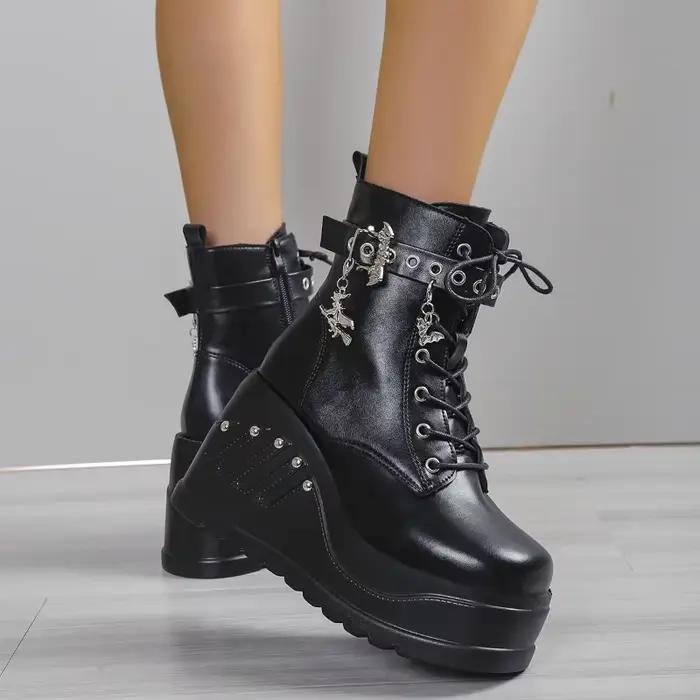 2024 nouvelles bottes pour femmes mode offre spéciale Punk Goth plate-forme talons compensés