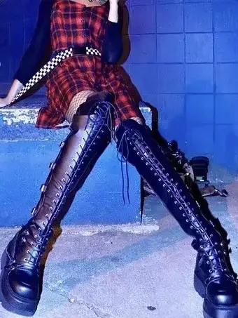 Bottes longues compensées pour femmes