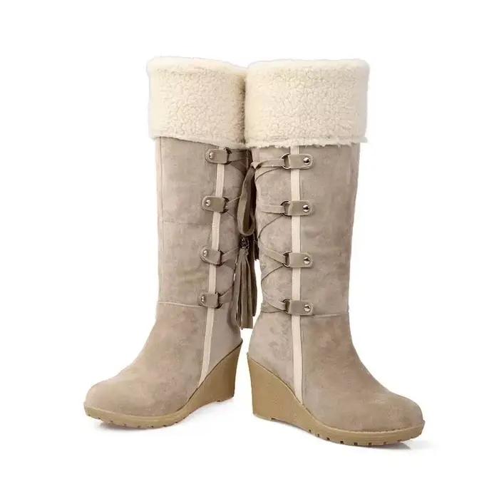 Bottines à tube haut avec pompon en dentelle au dos