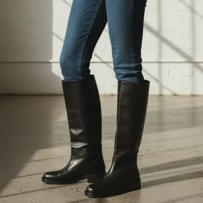 Bottes hautes en cuir noir pour femmes, talon bloc bas, bout rond, élégantes et polyvalentes, idéales pour le bureau, le quotidien et les soirées