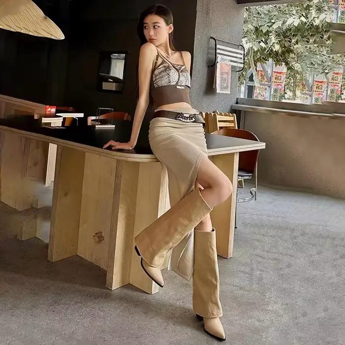 Bottes hautes pointues pour femmes