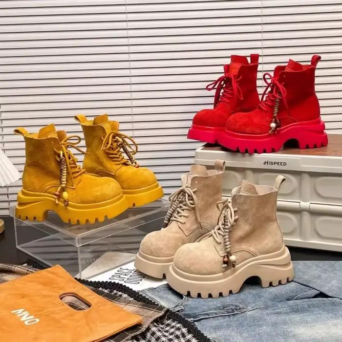 Rétro femmes botte mode en cuir souple plate-forme