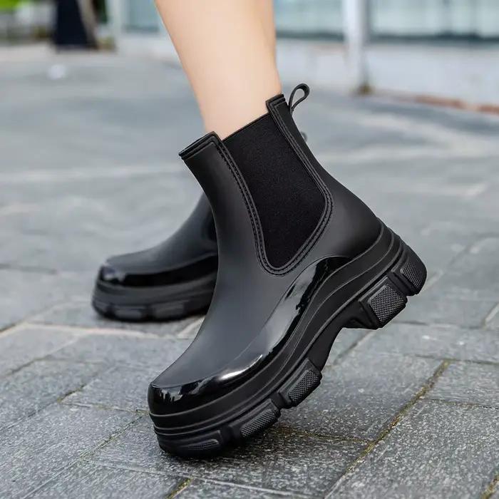 Bottes de pluie en caoutchouc imperméables et antidérapantes pour femmes, mi-mollet, plateforme de jardin, chaussures de pluie légères pour l'extérieur été