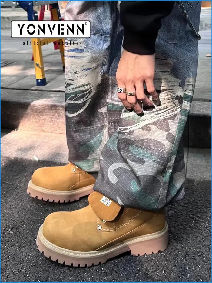 Nouveau couche supérieure en cuir de vachette bottes courtes hommes à semelles épaisses haut vêtements de travail chaussures de randonnée grandes bottes jaunes à la mode