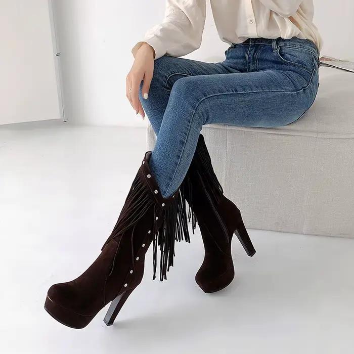 Bottes mi-mollet modernes pour femme