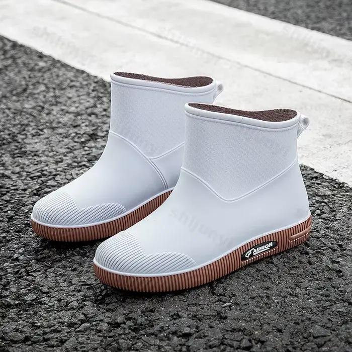 Bottes de pluie imperméables coordonnantes pour femmes, chaussures en caoutchouc à degrés, bottes de travail de cuisine, tube court, vêtements d'extérieur, nouveau