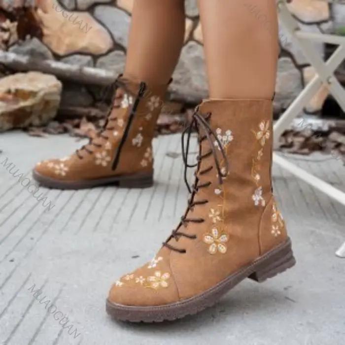 Femme bottines rétro broderie printemps automne chaussures femmes décontracté épais talon bas fermeture éclair latérale Western tête ronde mode Botines bottes femmes	 chaussure femme bottine femme cha