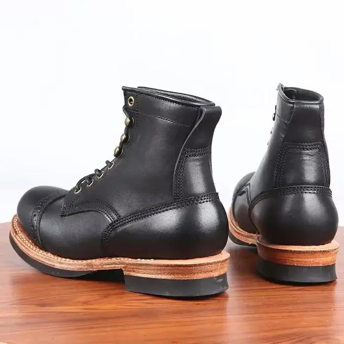Petites bottes de parachutiste blanches à ligne manuelle