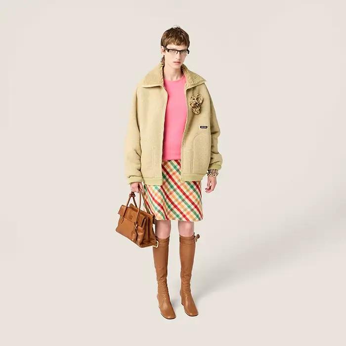 Bottes mi-mollet en microfibre avec talon fer à cheval pour femmes, style sexy, confortable et durable pour toutes les occasions d'hiver