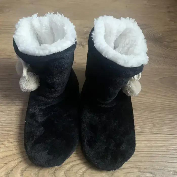 Bottes coordonnantes en peluche pour femmes