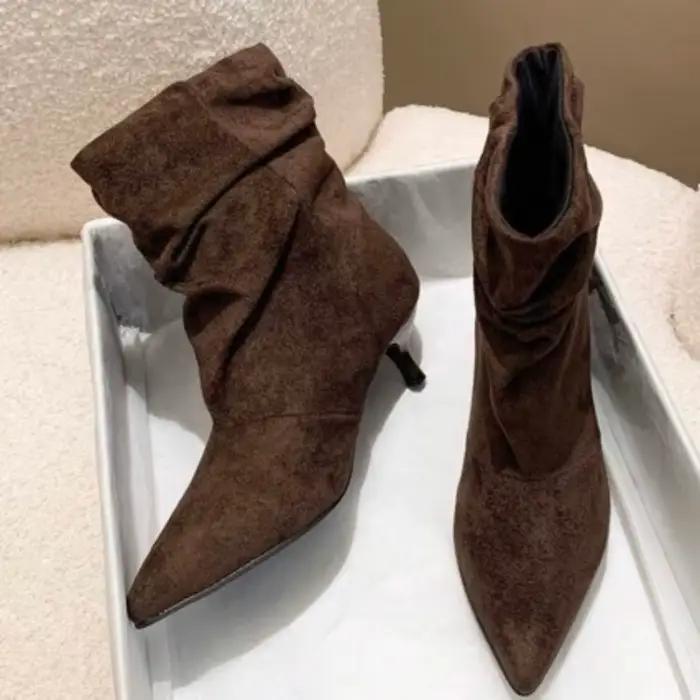 Bottines Chelsea marron rétro élégantes pour femme, en daim plissé, talons chaton, pour l'automne et l'hiver, idéales pour les soirées et les bals