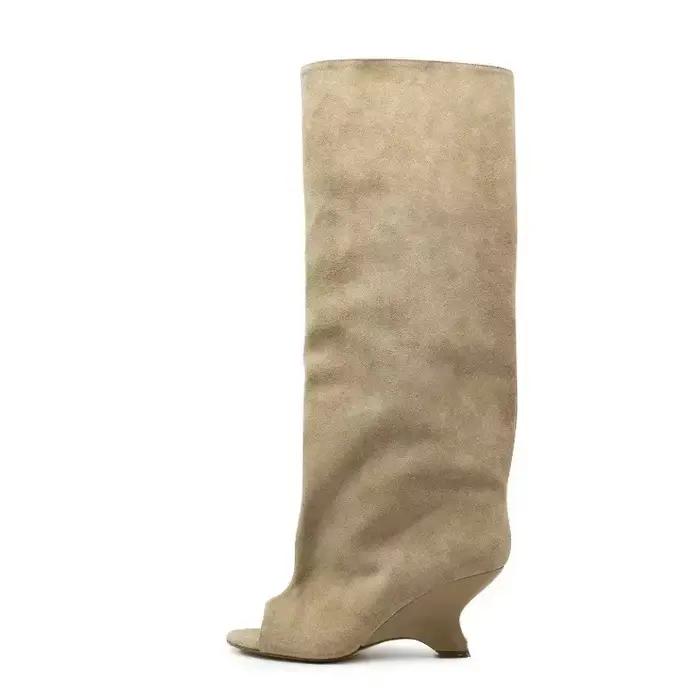 2024 Bottes à bout ouvert pour femmes euro-américaines à mollet large et cuissardes - Chaussures chics équestres en daim gaufré croco et talon abstrait