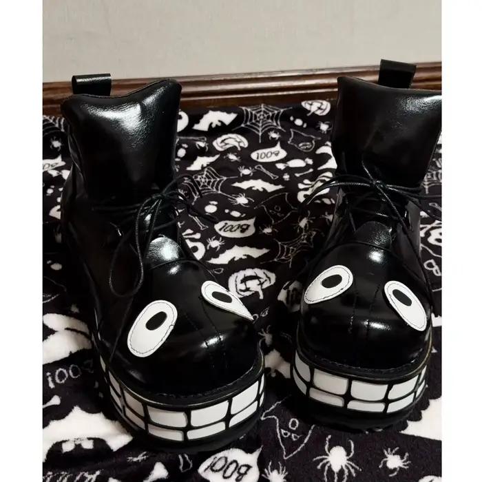 Bottes mi-mollet à lacets motif visage souriant de dessin animé, bout rond, semelle épaisse, couleurs mélangées, style Y2K Cosplay, été 2026, style urbain