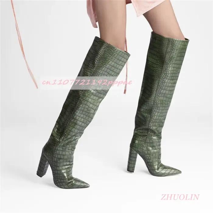 Bottes longues à enfiler à motif de pierre verte pour femmes, bottes pointues plissées à bouche large au-dessus du genou, bottes de luxe à talons épais pour fête 47