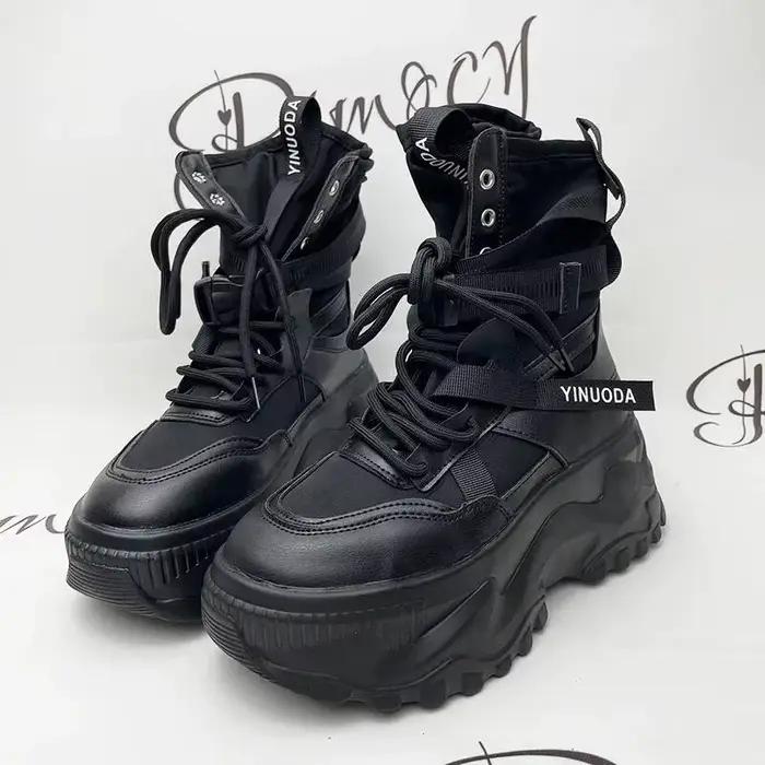 Bottes de moto noires à plateforme épaisse