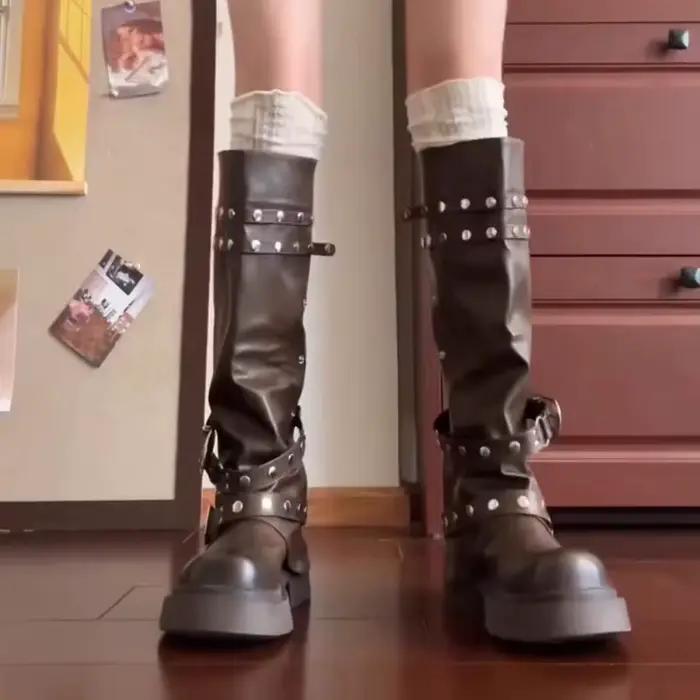 Femmes bottes haute qualité plate-forme pantalon jambes bottes tendance boucle gothique chaussures Rock cuir femmes chaussures mode moto chaussures