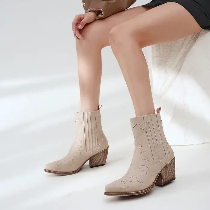 2026 femmes bottes de cowboy occidentales bout pointu brodé talon bloc mode