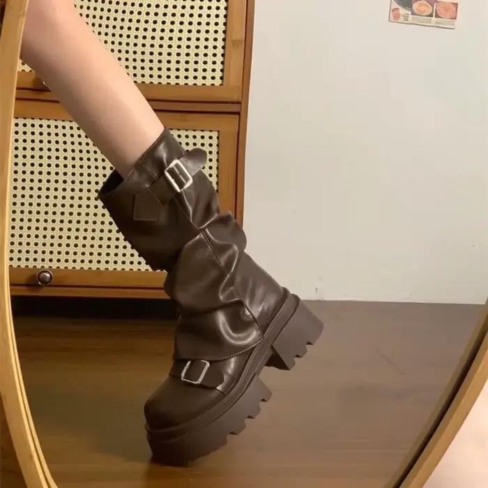 Bottines de motard à plateforme avec boucle de ceinture pour femmes, nouveau Design, bottines hautes aux genoux, Style de rue gladiateur Y2K Punk, bottines mi-tuyaux