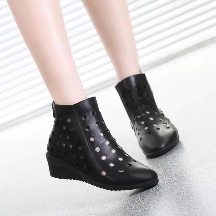 Bottes de printemps et d'été pour femmes, chaussures à talons compensés, bottes de rinçage, bottes creuses faites à la main, fretwork cool haute du genou élégantes pour femmes occassions spéciales