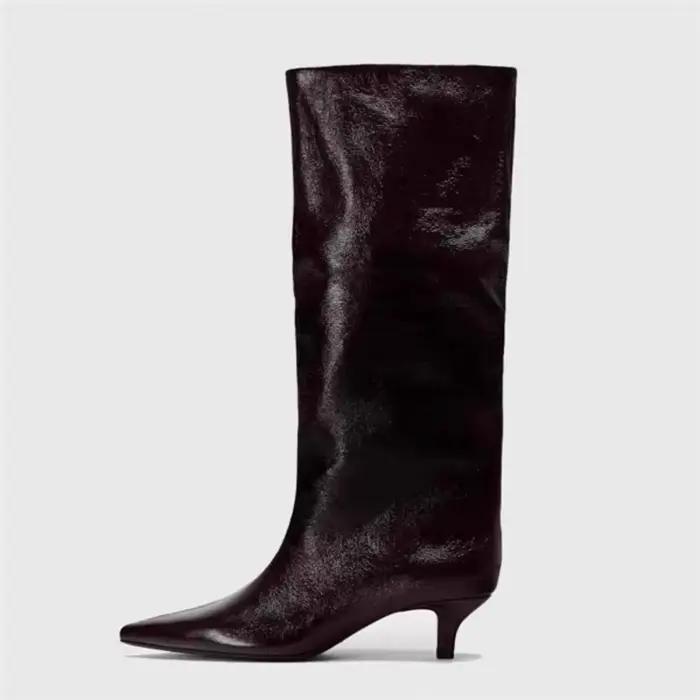 Bottes pointues hautes pour femmes style sexy à enfiler en caoutchouc pour hiver élégantes et confortables pour soirées et événements