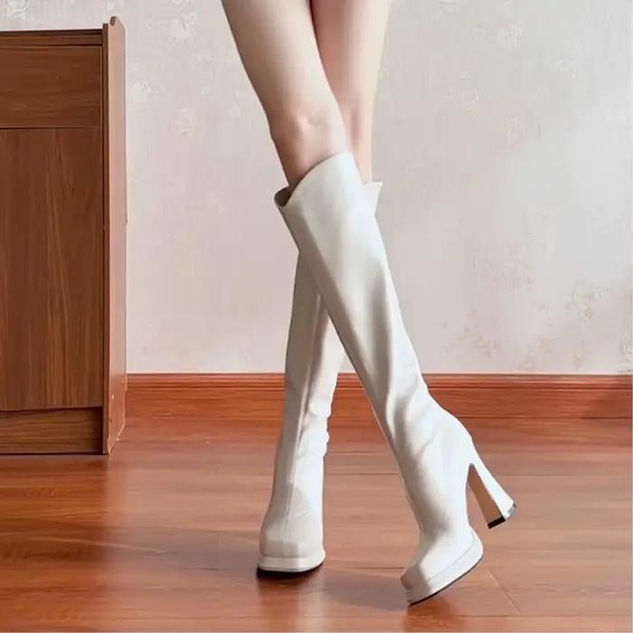 2025New bout carré Sexy femmes gothique genou-bottes de luxe concepteur semelle épaisse robe d'hiver talons hauts chaud femmes Biker bottes