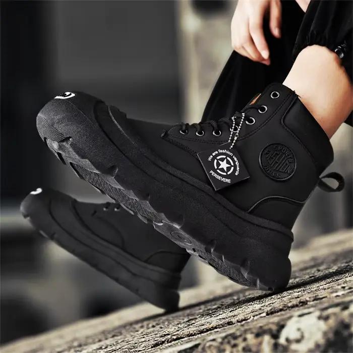 Bottes quatre saisons pour hommes, nouvelles bottes décontractées à tige haute, semelle souple, antidérapantes, confortables, bottes d'extérieur, à la mode, Joker, bottes de travail pour jeunes