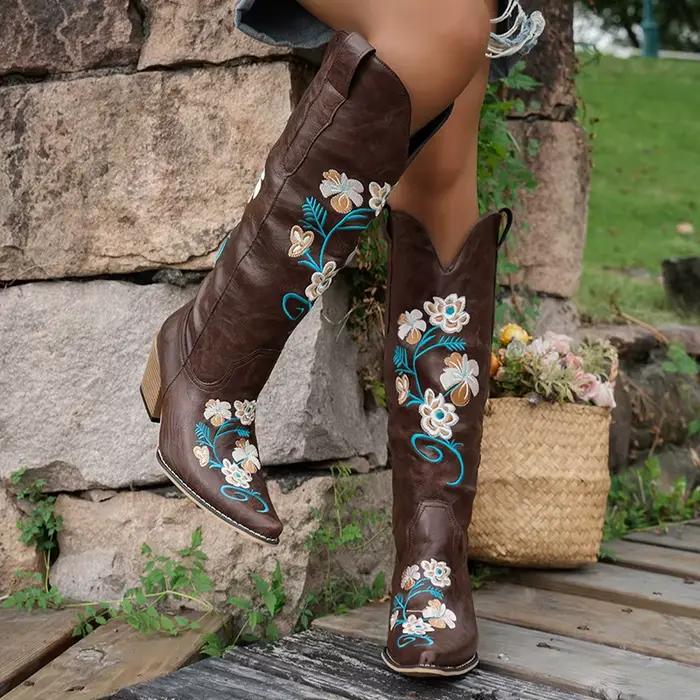 Bottes de cowboy longues brodées de fleurs vintage pour femmes, bottes western en cuir PU, bottes hautes pour femmes, chaussures de cowgirl à talons hauts
