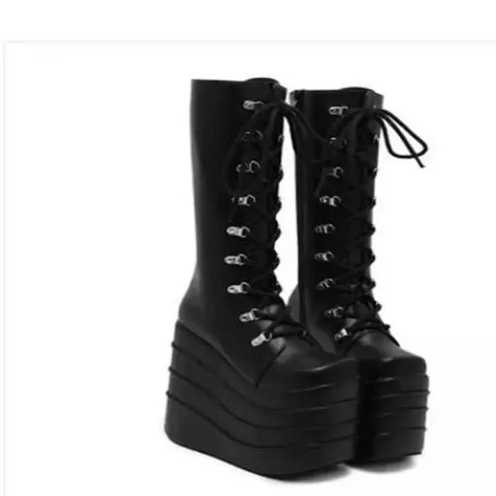 Bottes compensées à lacets pour femmes