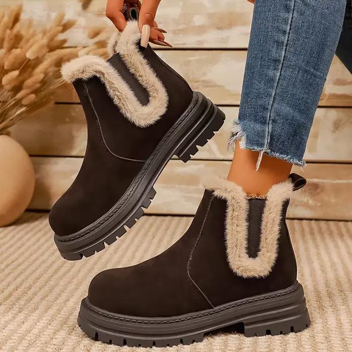 Bottines d'hiver à semelle épaisse en fourrure pour femmes 2026, à enfiler, antidérapantes, courtes, en peluche, grande taille 43, bottes en daim à plateforme pour femme.