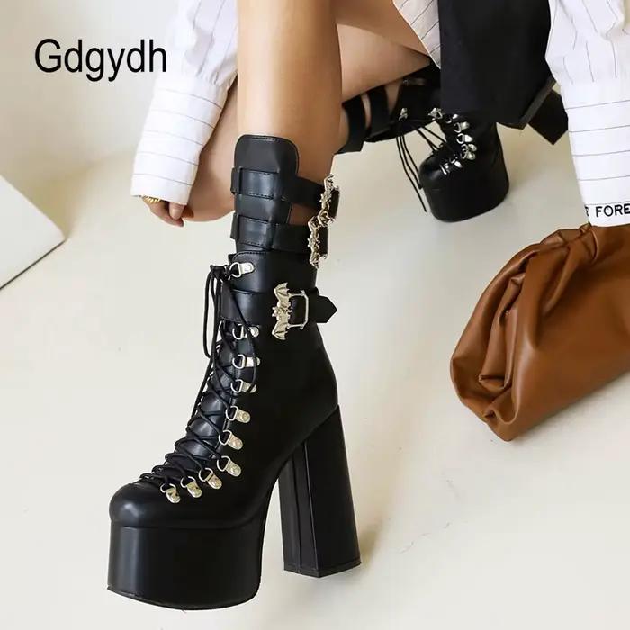 Gdgydh Style gothique noir plate-forme bottes ailes de chauve-souris Sexy club nuit bottes modernes femmes mi-mollet cheville boucle sangle grande taille 46