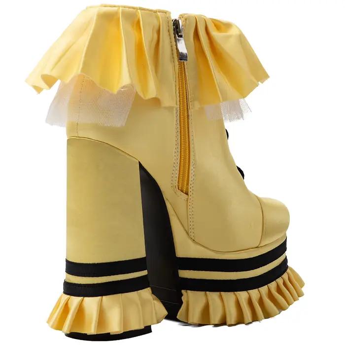 Bottines à plateforme en satin 2026 pour femme, avec empeigne lisse, talons épais, style Lolita, pompons, chaussures en soie douces et tendance