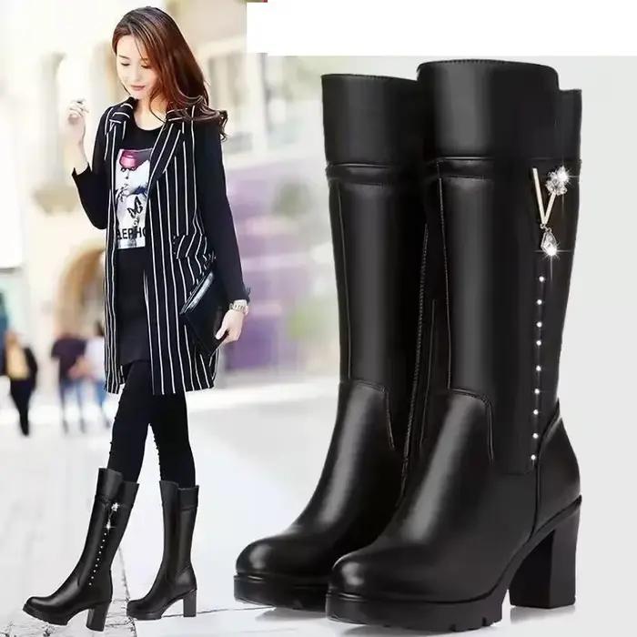 Bottes en cuir au genou pour femmes