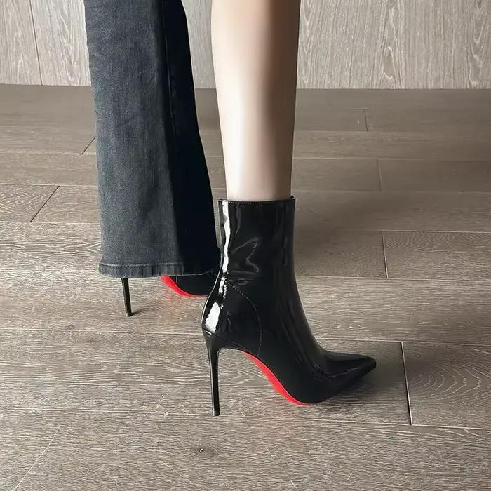 Bottines noires pour femmes, automne-hiver, en cuir verni, talons aiguilles, bout pointu, coupe ajustée, sexy et sophistiquée, semelle rouge.
