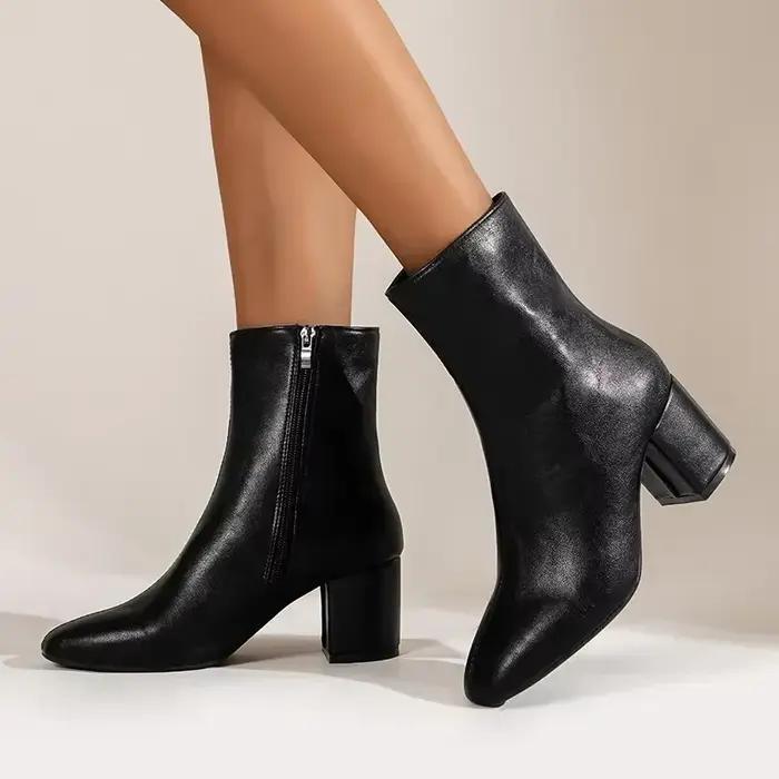 Bottes de rinçage blanches pour femmes