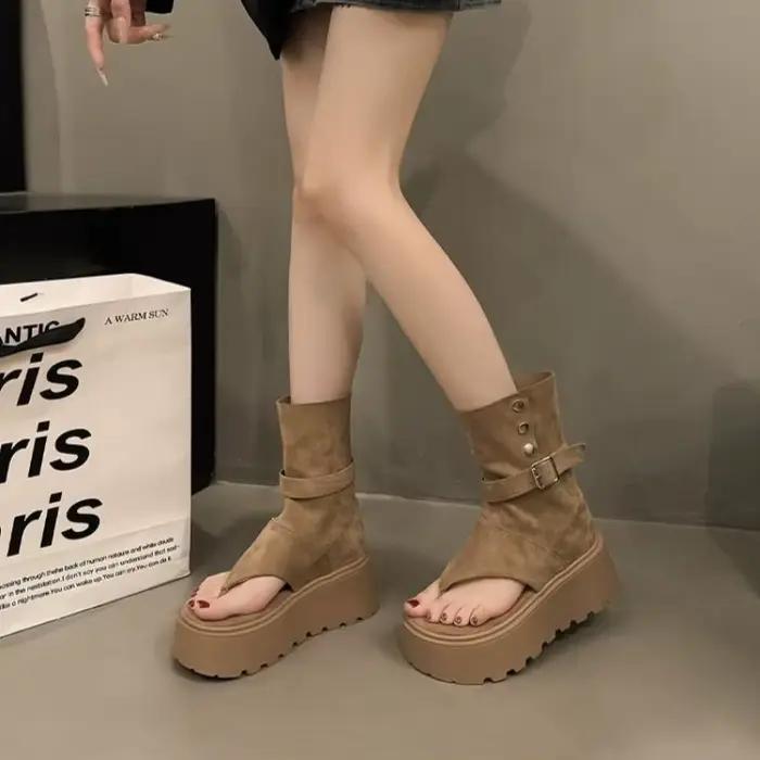 Bottes plateforme tendance pour femmes