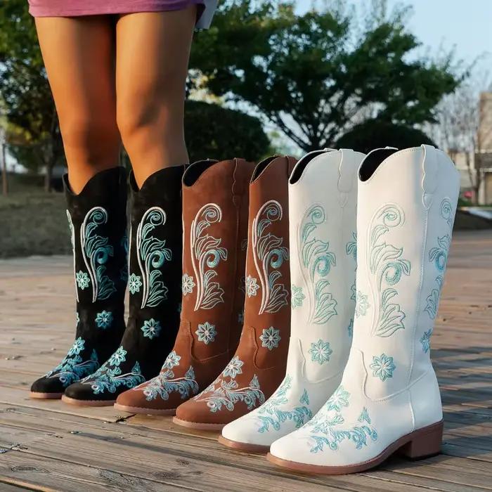 Bottes de cowboy brodées blanches pour femmes, bottes de chevalier à baril haut, talon optique, longueur au genou, mince, pointu, rétro