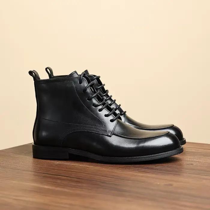 Nouvelles bottes pour hommes
