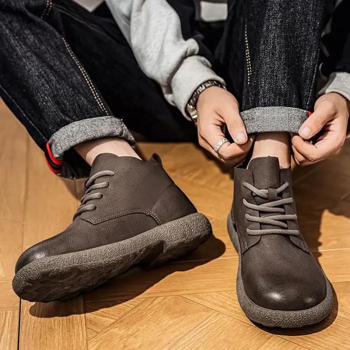 Chaussures Designer Bottines en cuir marron pour hommes avec design à lacets de style rétro et semelle antidérapante