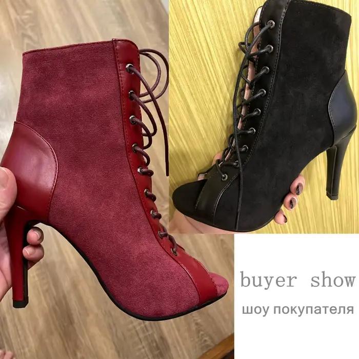 Bottines à talons hauts noires pour femme