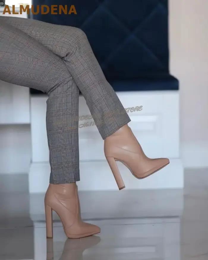 Bottines à talons épais en Crocodile blanc noir mat