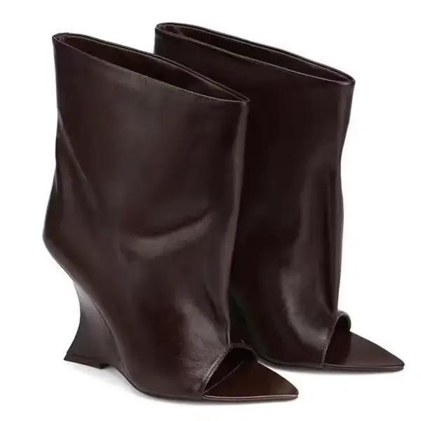 Bottes courtes à talons hauts et bout pointu pour femme