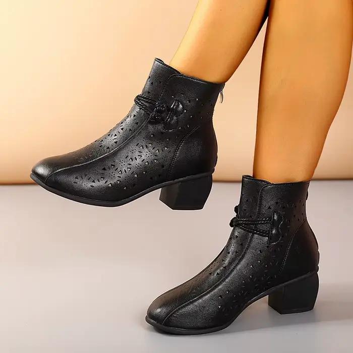 Bottines à talons mi-hauts et semelle souple ajourée pour femmes
