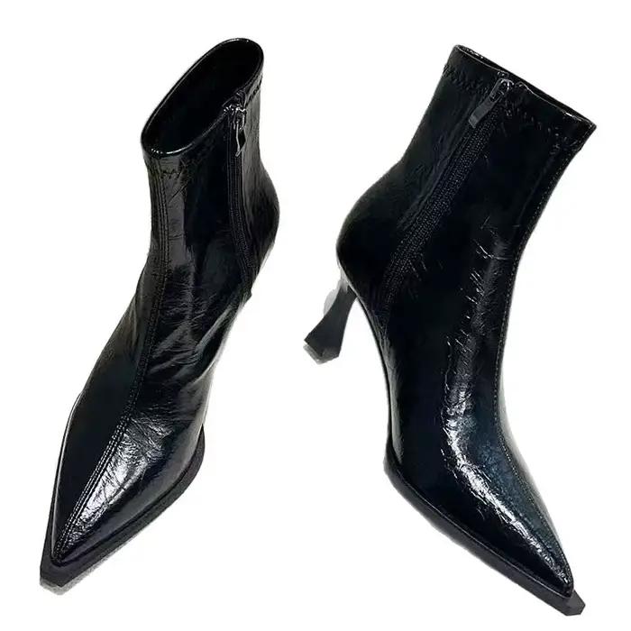 Bottes courtes élastiques rouges pour femmes